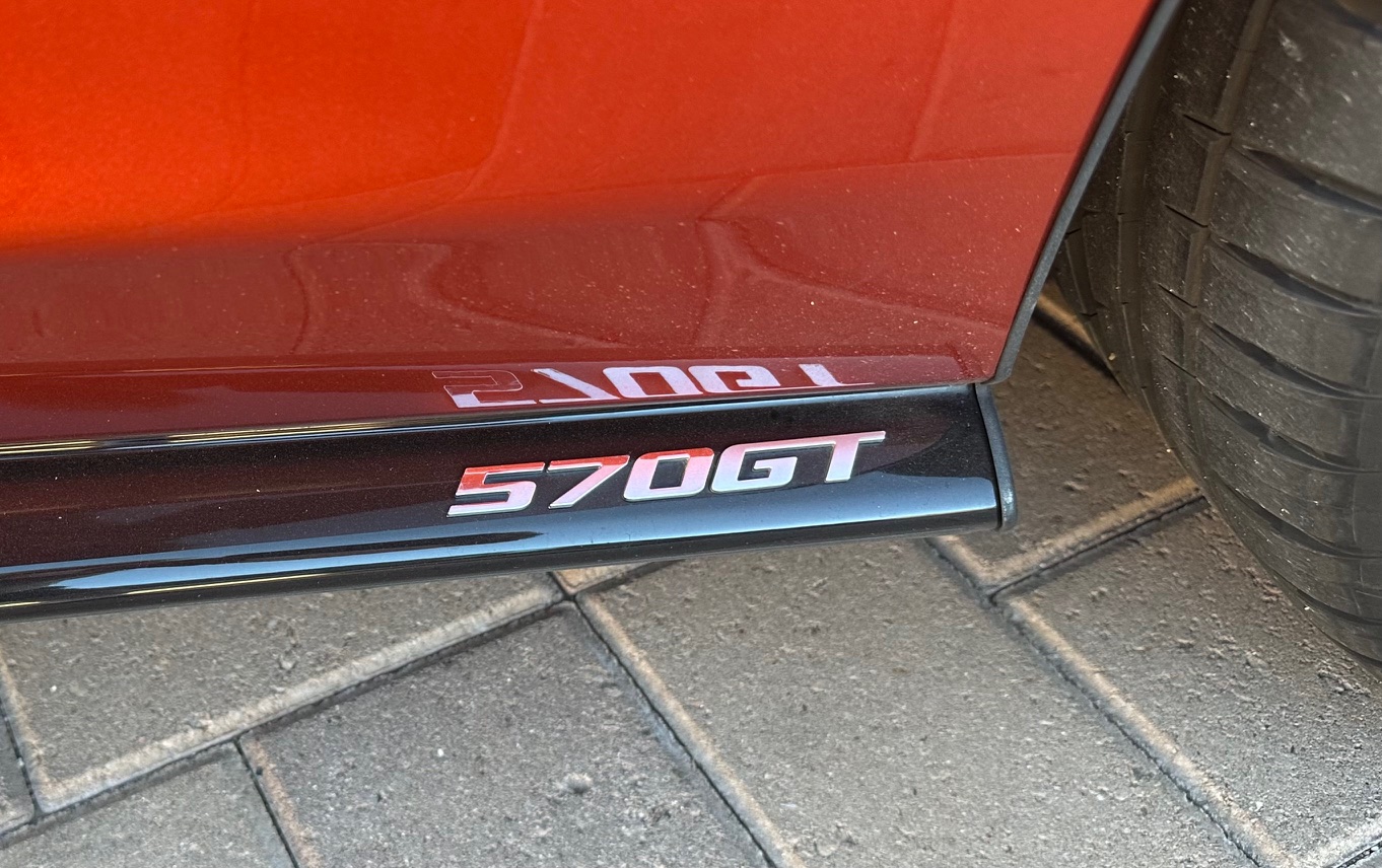 Used 2018 McLaren 570S RWD image 9