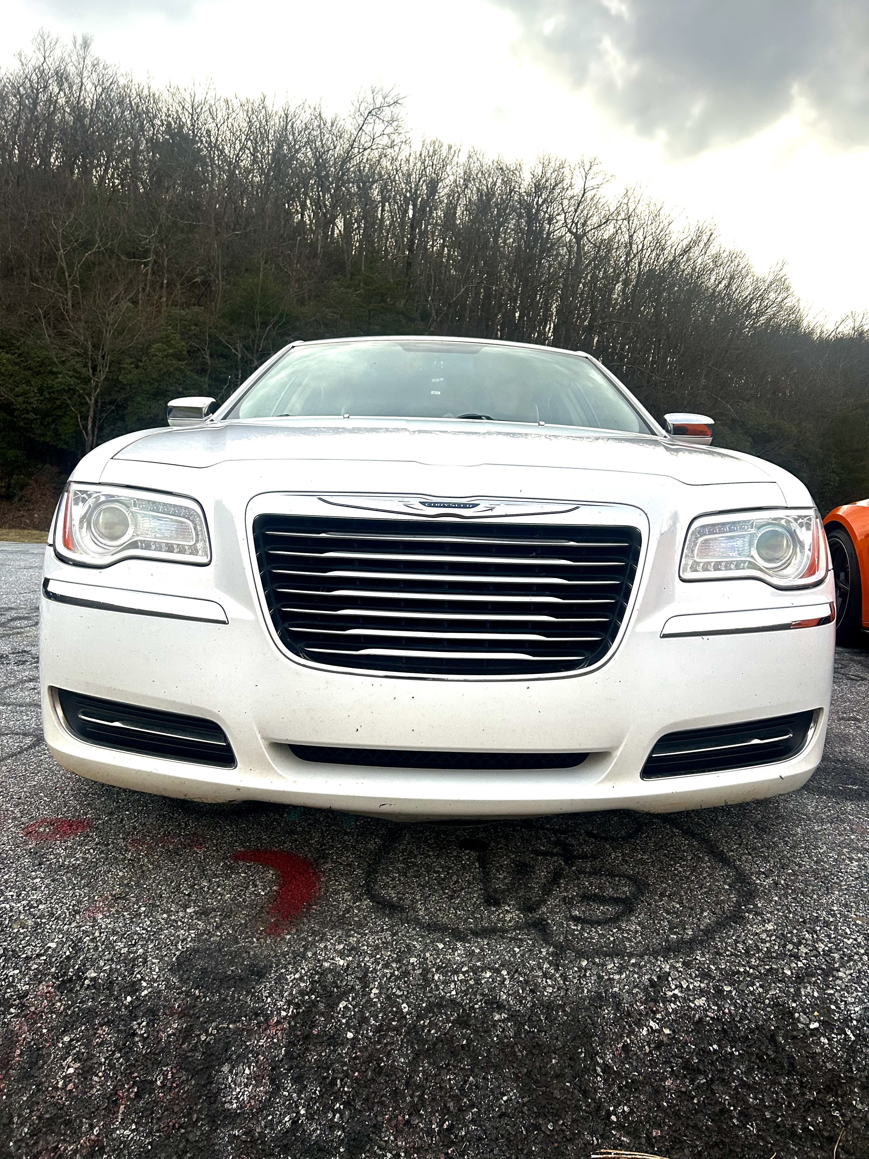 Used 2012 Chrysler 300 RWD image 2