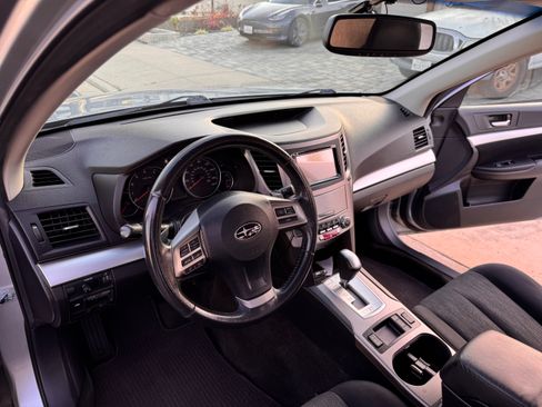 Used 2013 Subaru Outback 2.5i Premium w/ All-Weather Pkg image 12