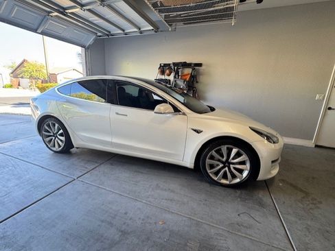 Used 2020 Tesla Model 3 Long Range image 15