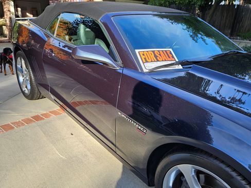 Used 2014 Chevrolet Camaro SS w/ RS Package image 17