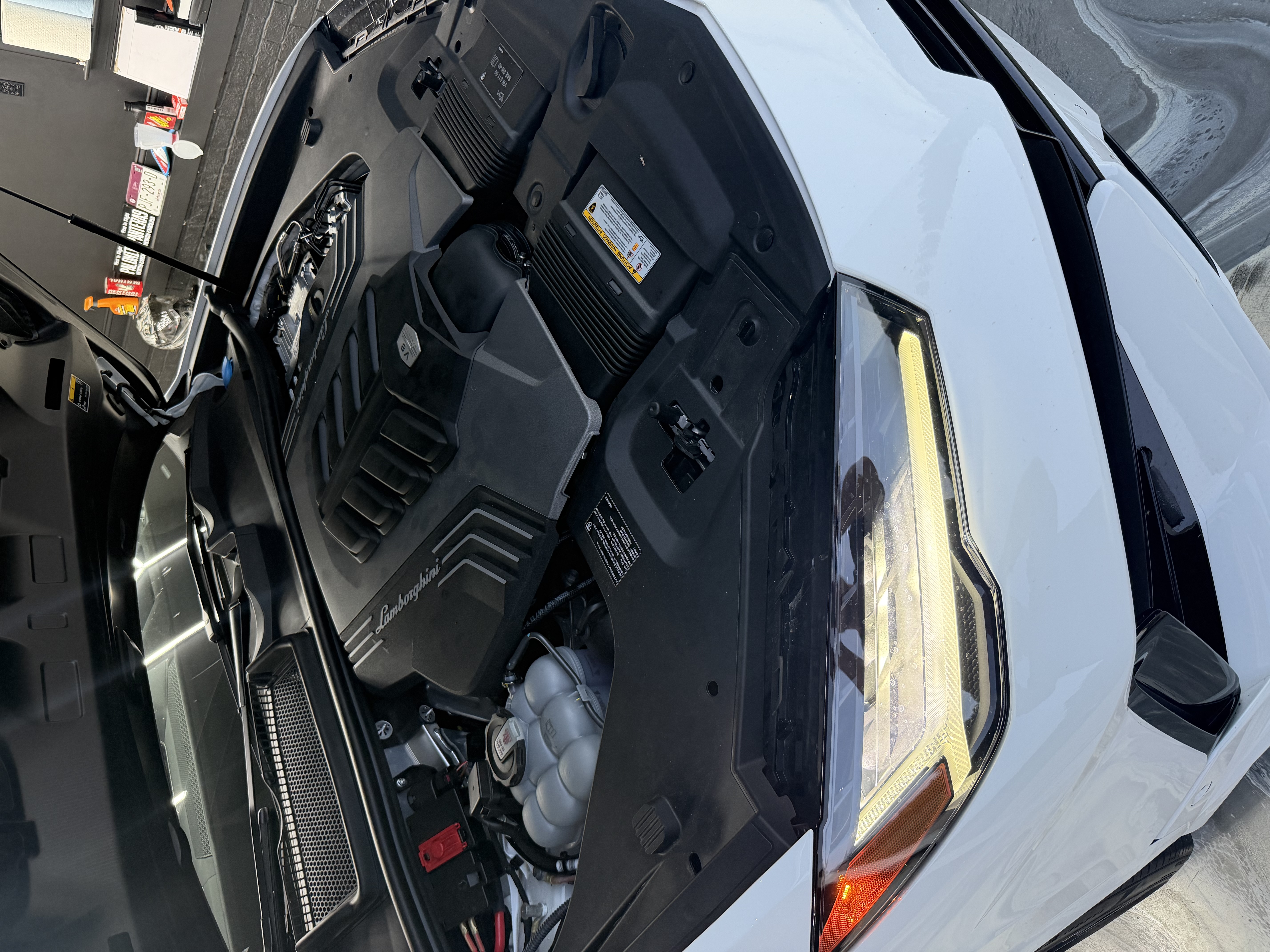 Used 2024 Lamborghini Urus S AWD/4WD image 19