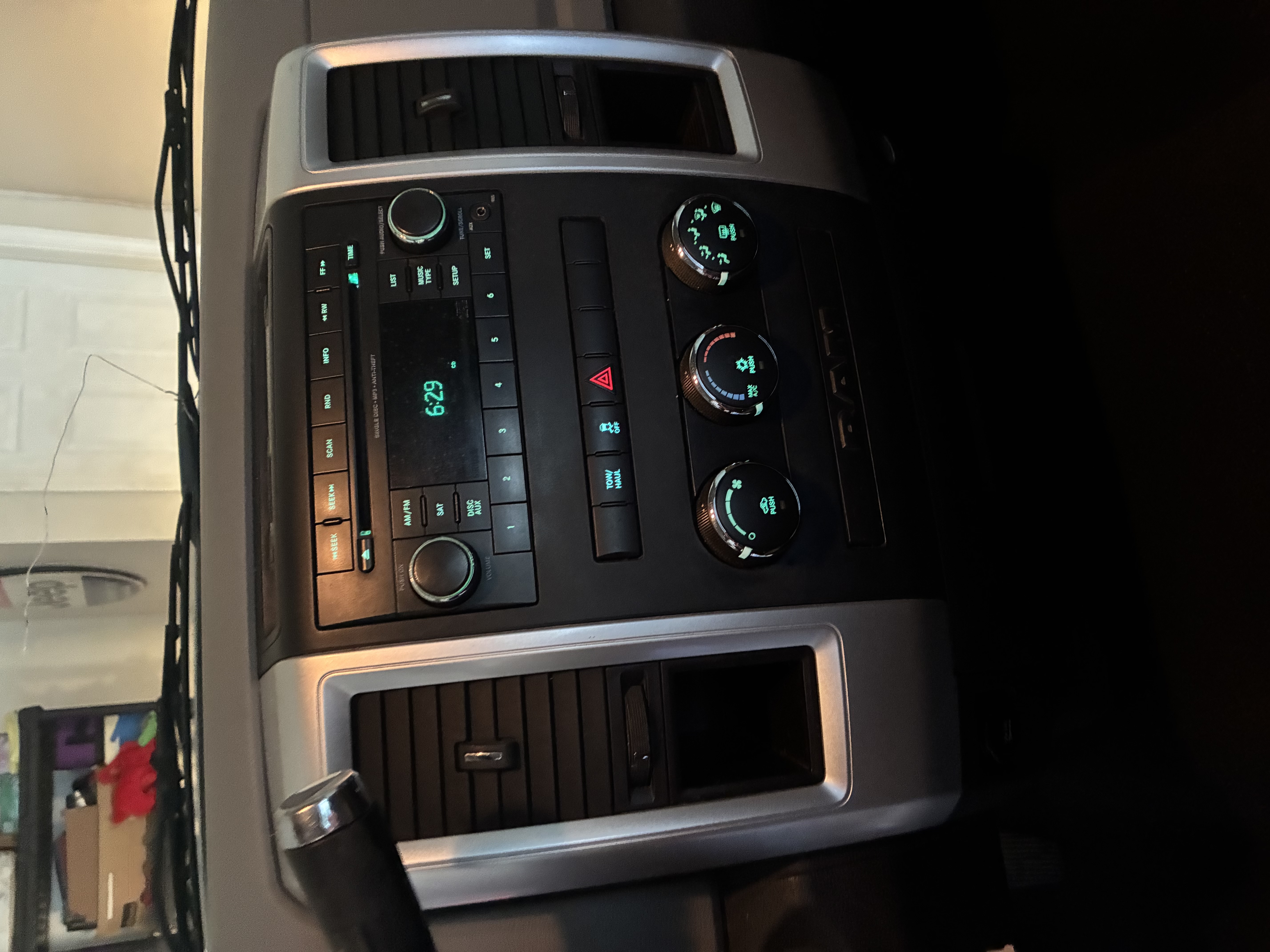 Used 2012 RAM 1500 Classic SLT RWD image 15