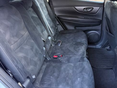 Used 2016 Nissan Rogue S image 16