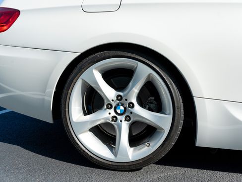 Used 2013 BMW 335i Coupe image 28