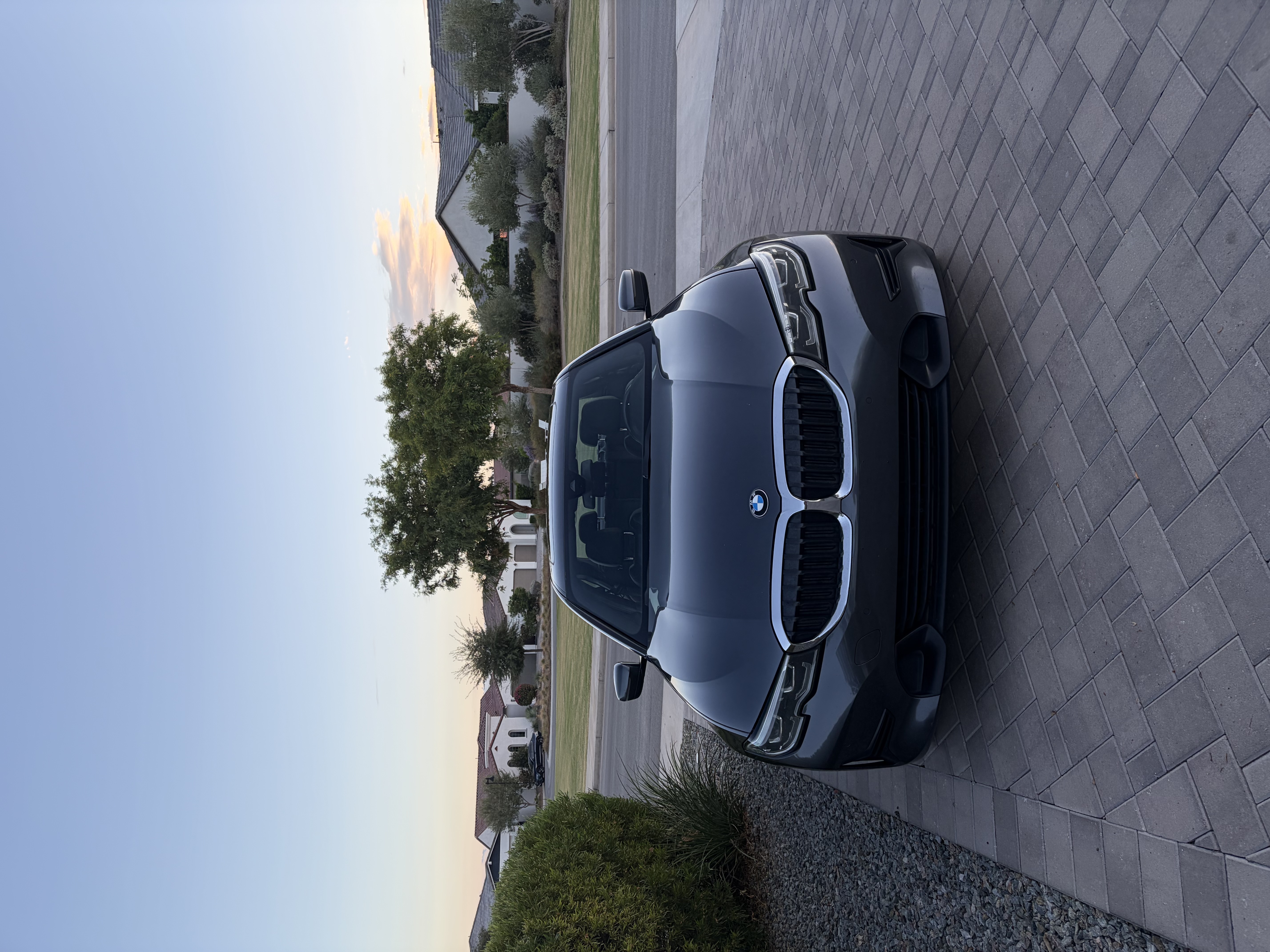 Used 2019 BMW 330i xDrive Sedan w/ Convenience Package AWD/4WD image 2
