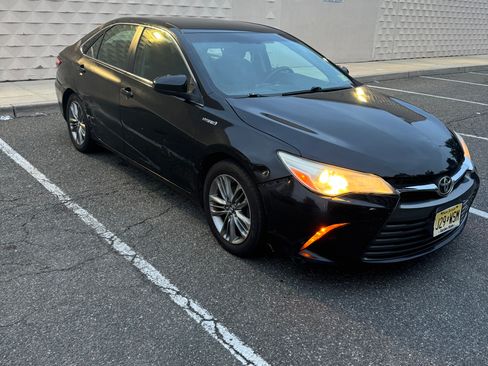 Used 2015 Toyota Camry LE FWD image 5