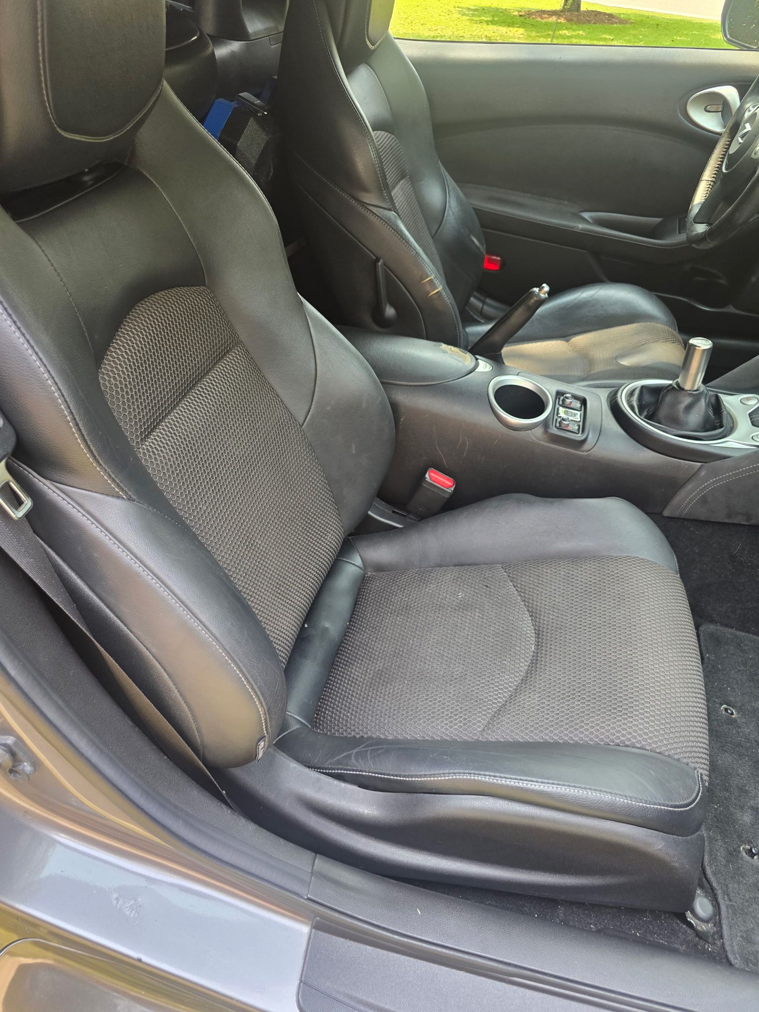 Used 2012 Nissan 370Z Touring w/ Sport Pkg RWD image 10
