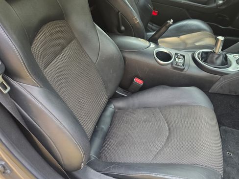 Used 2012 Nissan 370Z Touring w/ Sport Pkg RWD image 10