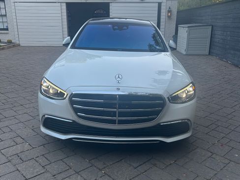 Used 2022 Mercedes-Benz S 580 4MATIC Sedan image 1