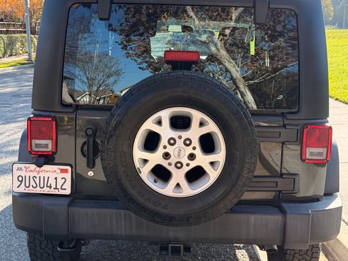 Used 2015 Jeep Wrangler Sport image 5