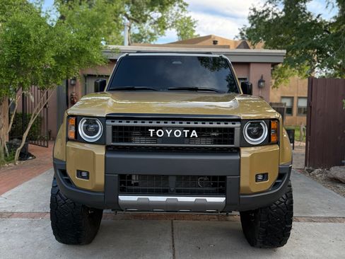 Used 2024 Toyota Land Cruiser image 5