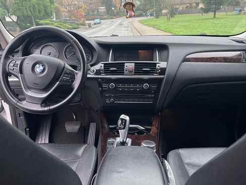 Used 2017 BMW X3 xDrive28i image 18