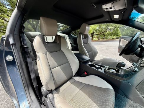 Used 2013 Hyundai Genesis 2.0T image 10