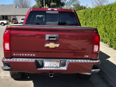 Used 2017 Chevrolet Silverado 1500 LTZ Z71 w/ LTZ Plus Package image 14