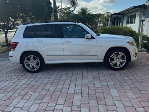 Used 2013 Mercedes-Benz GLK 350 2WD image 4