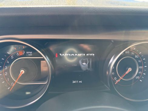 Used 2021 Jeep Wrangler Sport image 8