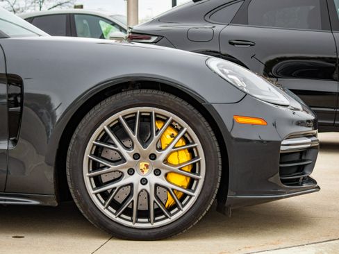 Used 2017 Porsche Panamera 4S AWD/4WD image 9