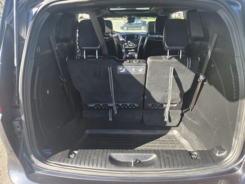 Used 2020 Chrysler Pacifica Limited w/ Advanced Safetytec Group image 10