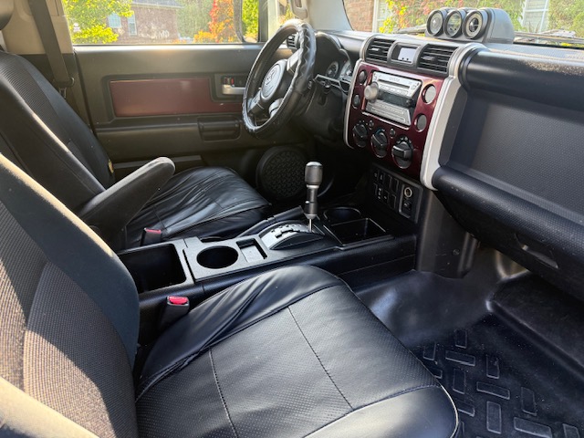 Used 2007 Toyota FJ Cruiser 2WD image 6