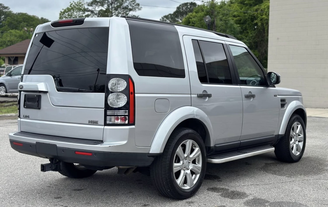 Used 2016 Land Rover LR4 HSE AWD/4WD image 4