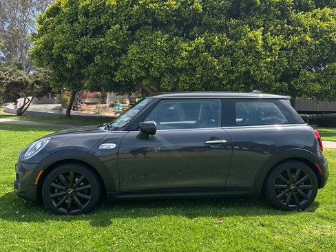 Used 2020 MINI Cooper S FWD image 5