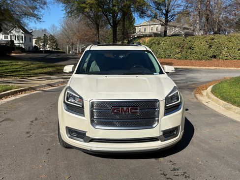 Used 2014 GMC Acadia Denali image 8