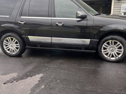 Used 2010 Lincoln Navigator Sport Utility 4D