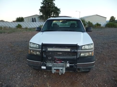 Used 2004 Chevrolet Silverado 1500 W/T w/ Light Duty Power Package AWD/4WD image 5