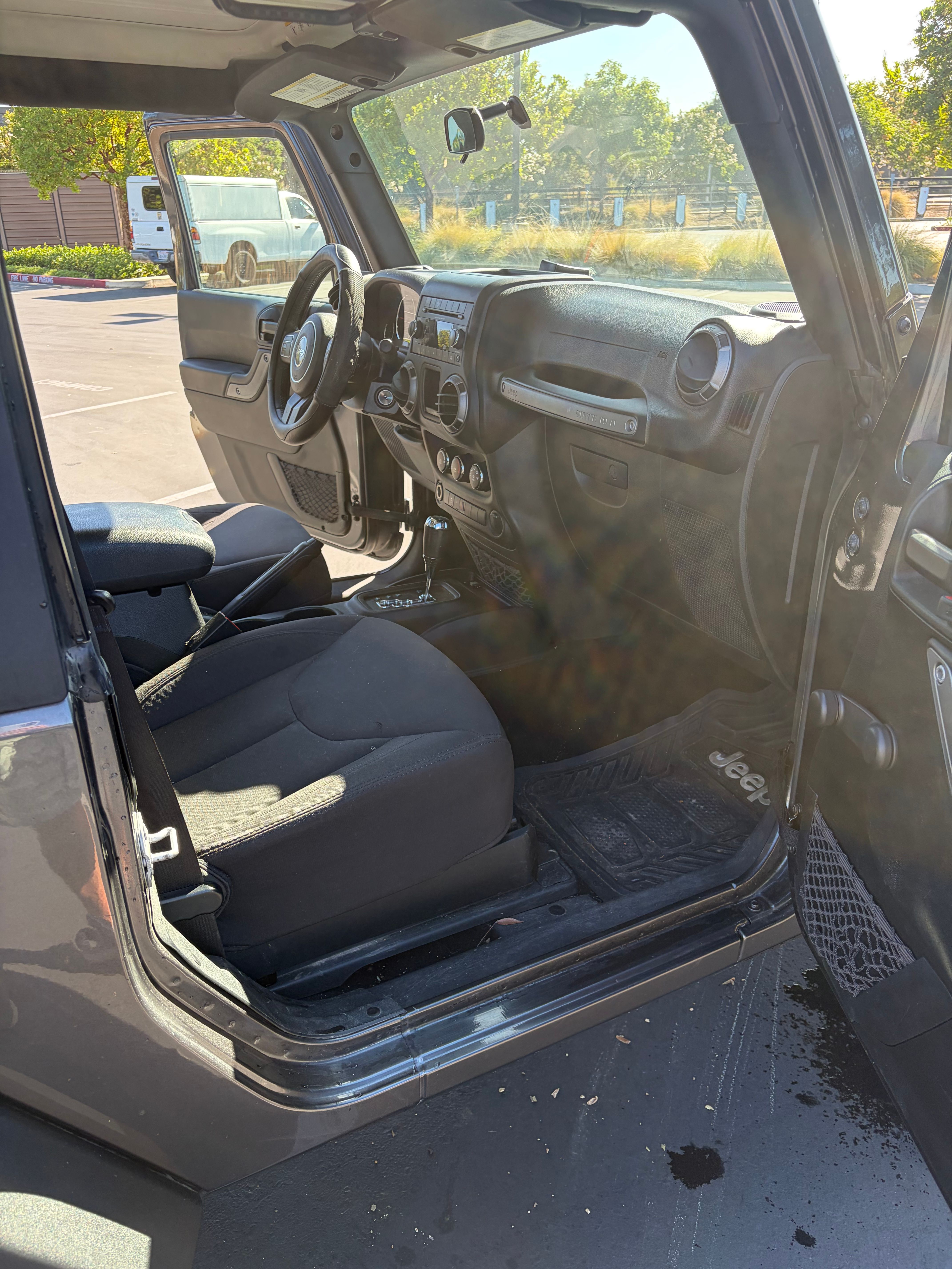 Used 2018 Jeep Wrangler Sport AWD/4WD image 10