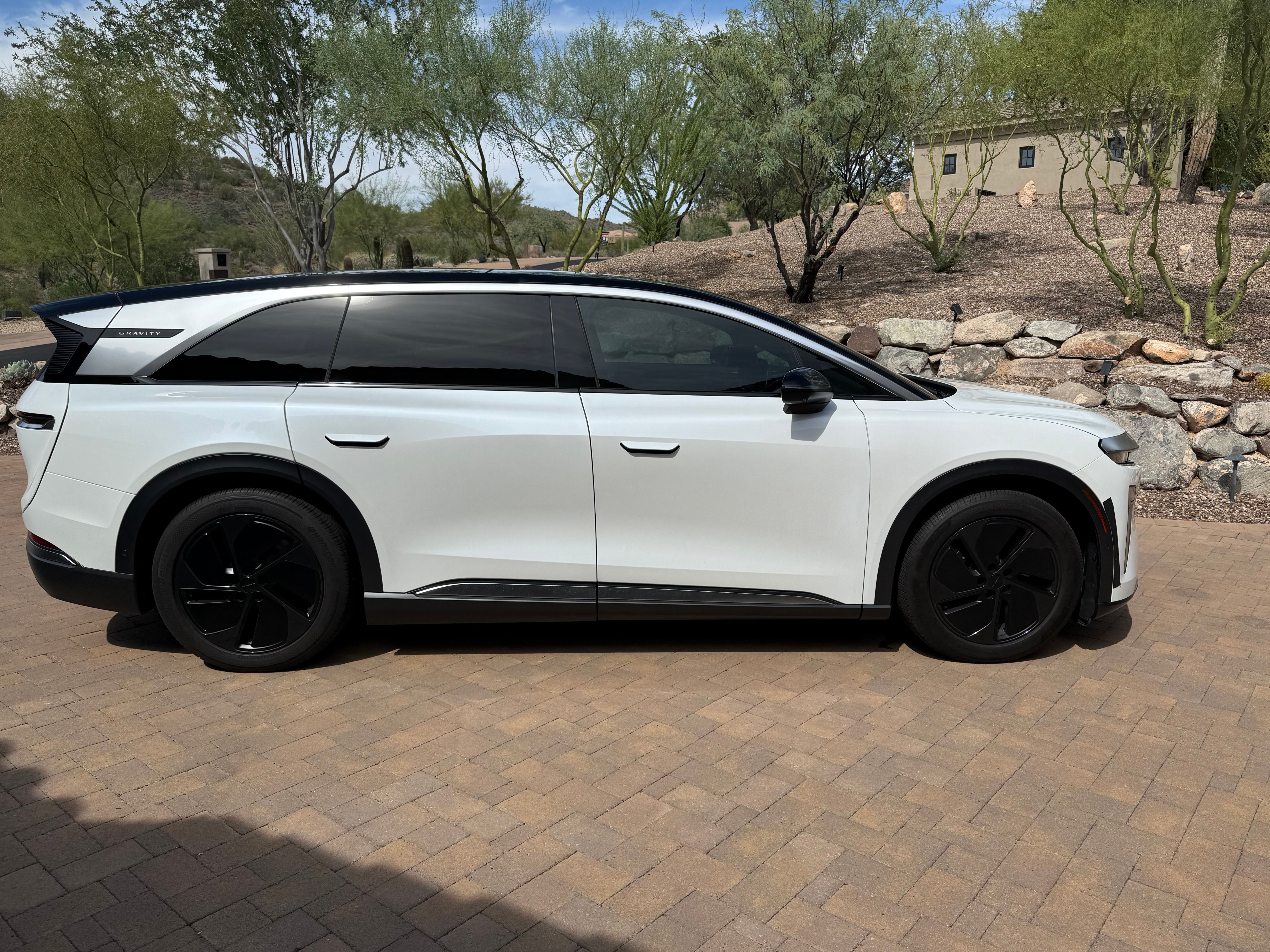 Used 2026 Lucid Gravity Grand Touring AWD/4WD image 16