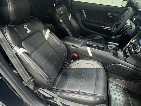 Used 2020 Ford Mustang Shelby GT500 w/ Technology Package image 5