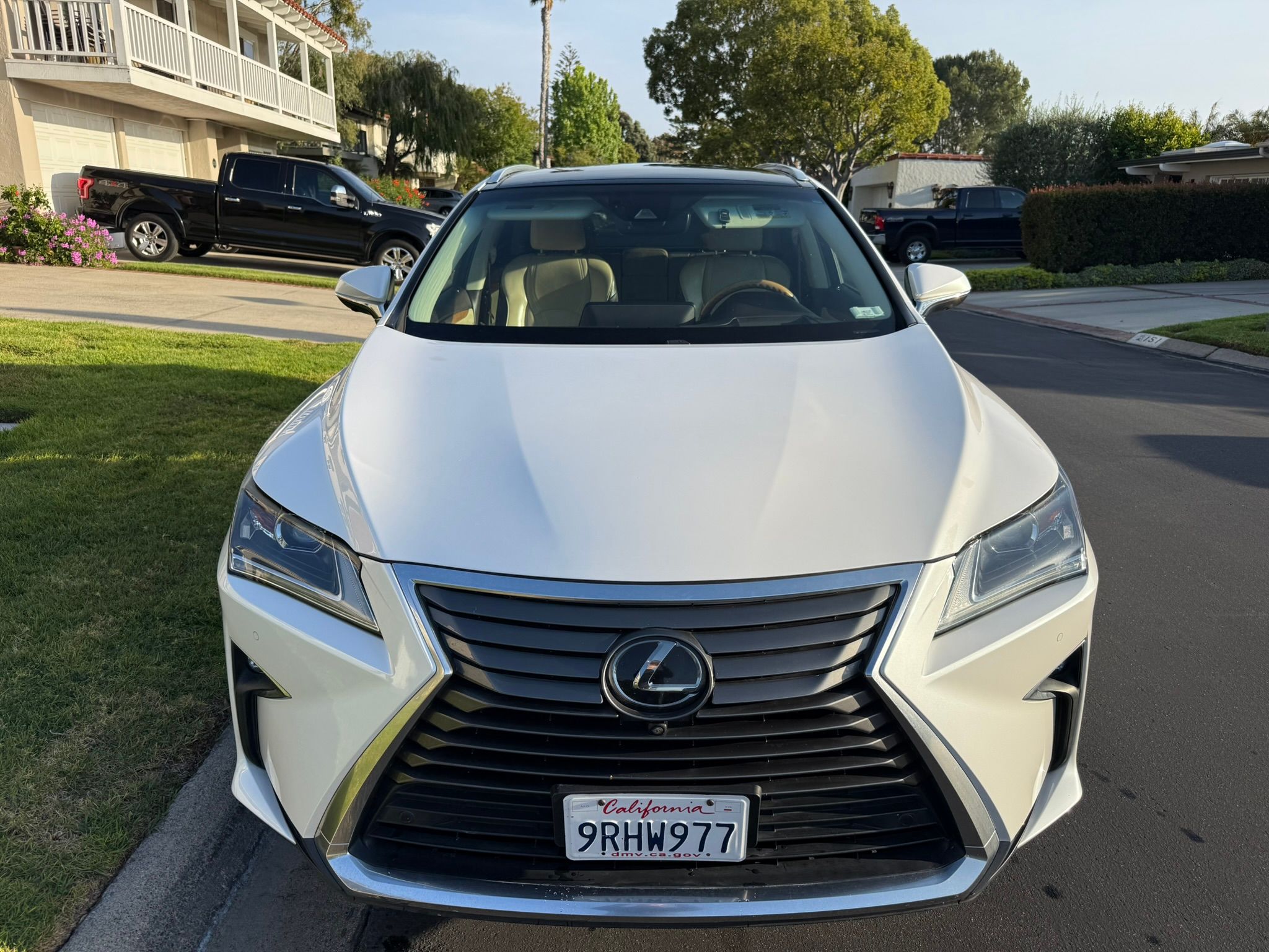 Used 2017 Lexus RX 350 FWD w/ Premium Package image 2