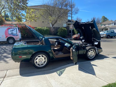 Used 1993 Chevrolet Corvette Coupe image 20