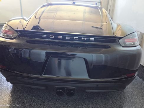Used 2024 Porsche 718 Cayman S RWD image 9
