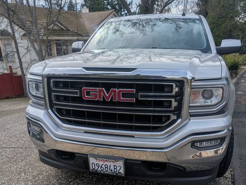 Used 2016 GMC Sierra 1500 SLE w/ SLE Value Package image 5