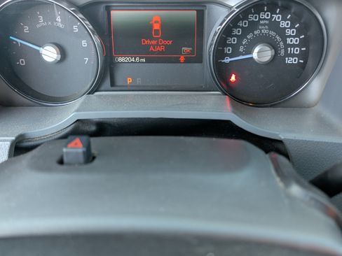 Used 2014 Ford F250 XLT w/ XTR Plus Package image 16