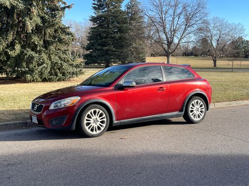 Used 2011 Volvo C30 image 2