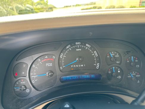 Used 2007 GMC Sierra 2500 SLE w/ Heavy-Duty Power Package RWD image 18