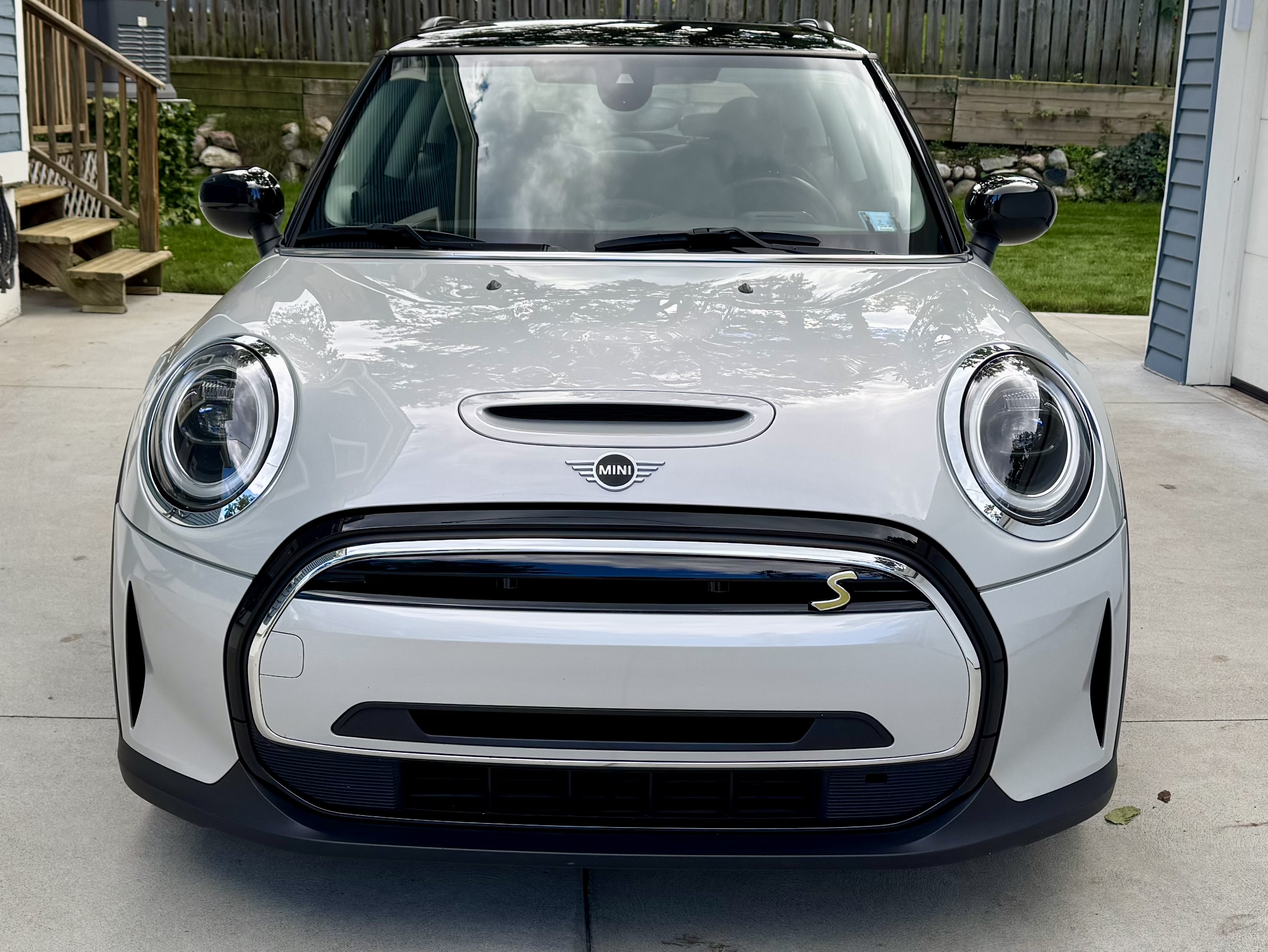 Used 2023 MINI Cooper SE FWD image 2