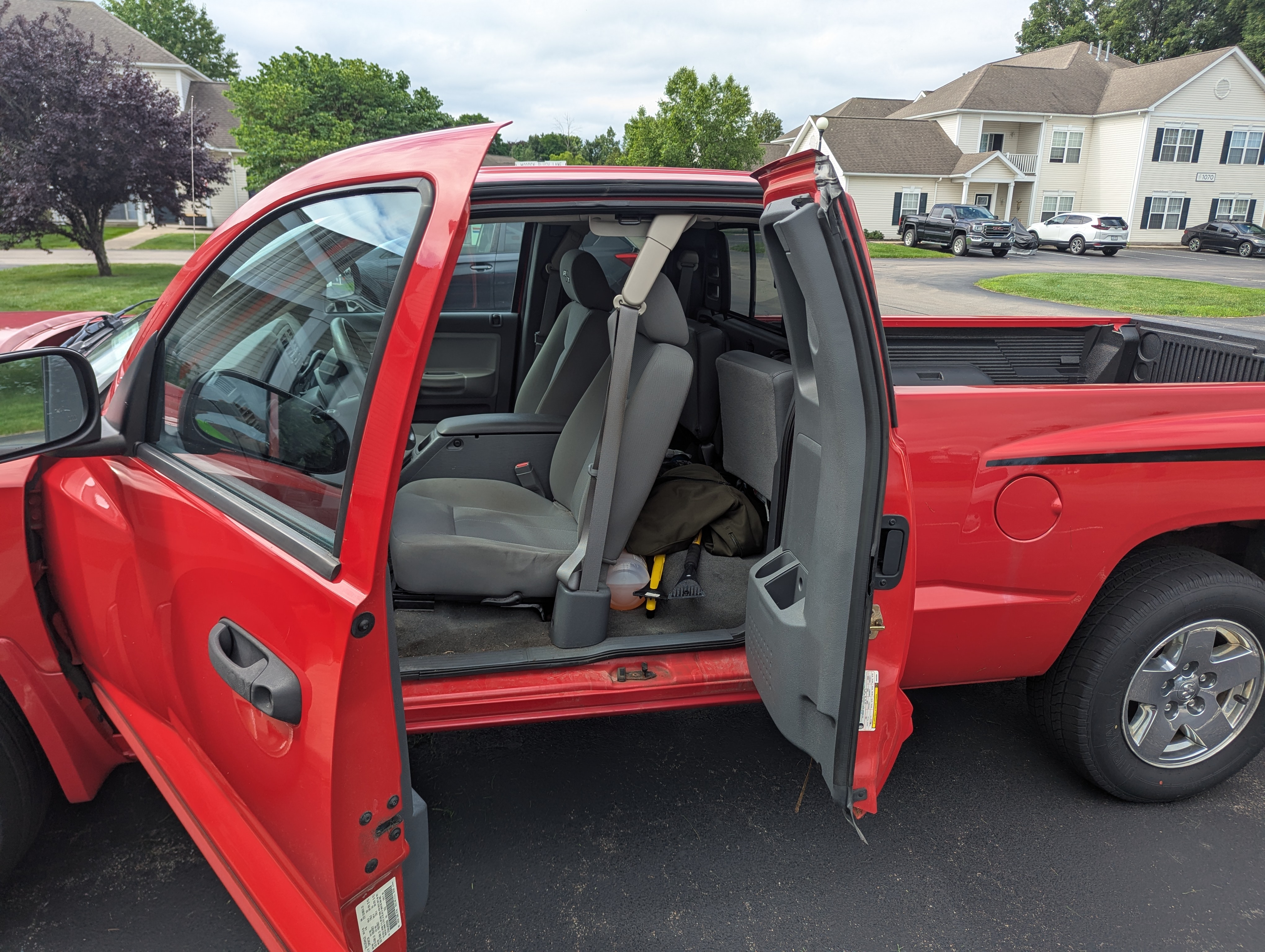 Used 2006 Dodge Dakota SLT w/ R/T Group AWD/4WD image 4