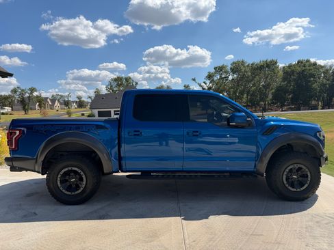 Used 2017 Ford F150 Raptor w/ Equipment Group 802A Luxury AWD/4WD image 15