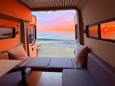 Used 2024 Mercedes-Benz Sprinter 2500 image 21