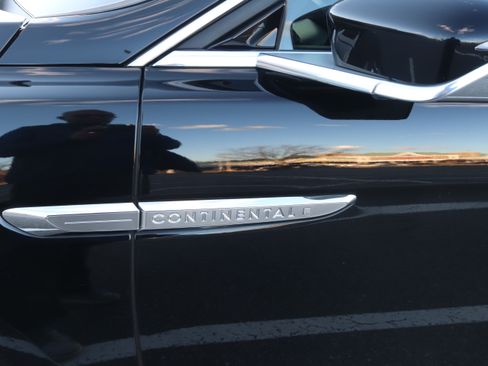 Used 2019 Lincoln Continental w/ Equipment Group 500A image 30