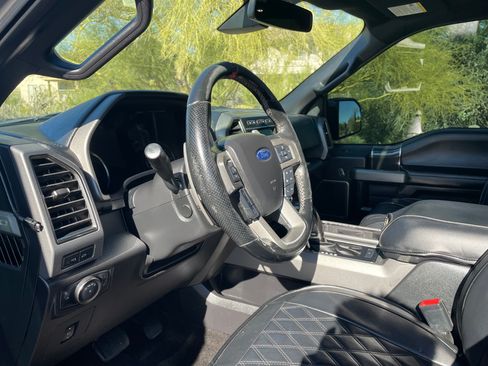 Used 2018 Ford F150 Raptor w/ Equipment Group 802A Luxury image 9