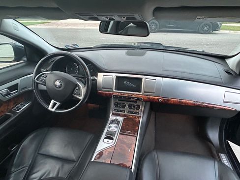 Used 2014 Jaguar XF 3.0 image 6