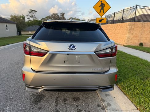 Used 2018 Lexus RX 450h AWD w/ Luxury Package image 5