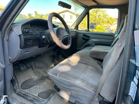 Used 1997 Ford F350 4x4 Regular Cab image 10