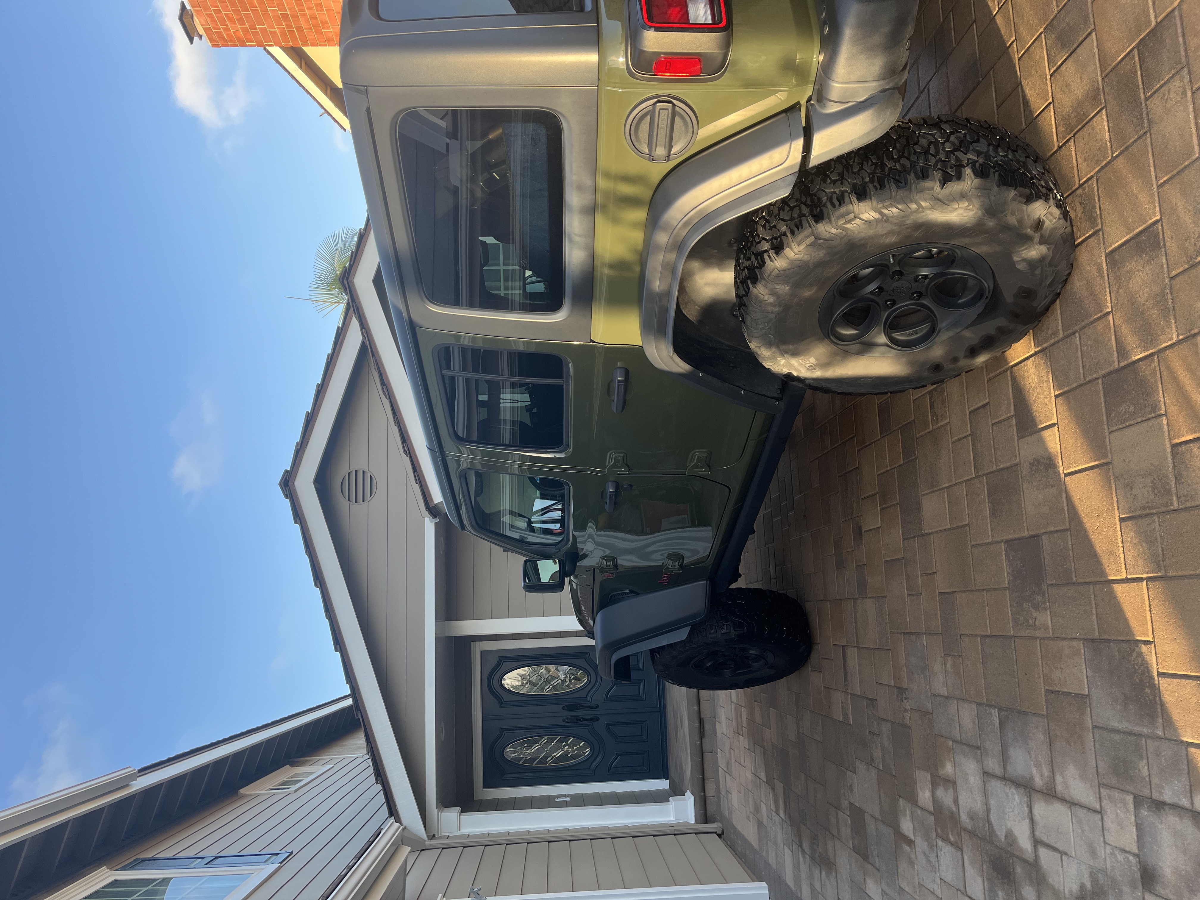 Used 2023 Jeep Wrangler Unlimited Rubicon w/ Xtreme 35 Tire Package AWD/4WD image 1