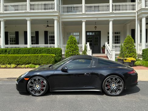 Used 2015 Porsche 911 Targa 4S AWD/4WD image 12